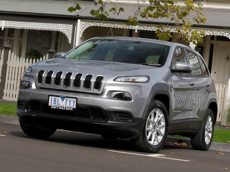  Jeep Cherokee Sport 2014 года  (AU) (фото 7 из 13)